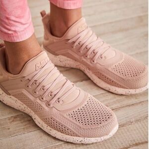 APL Women's TechLoom Tracer - Blush Pink Size 6
